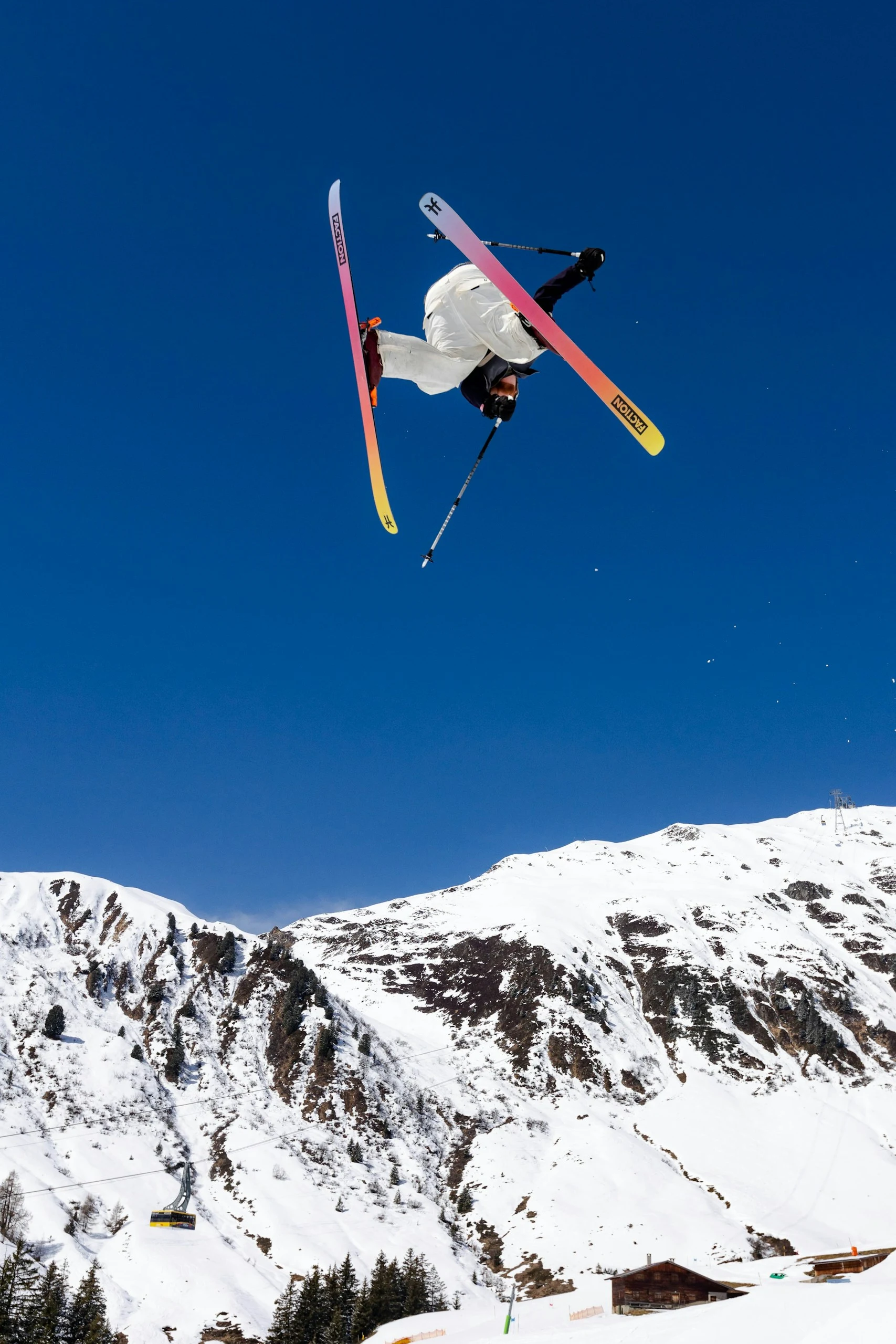 Skiing photo 4