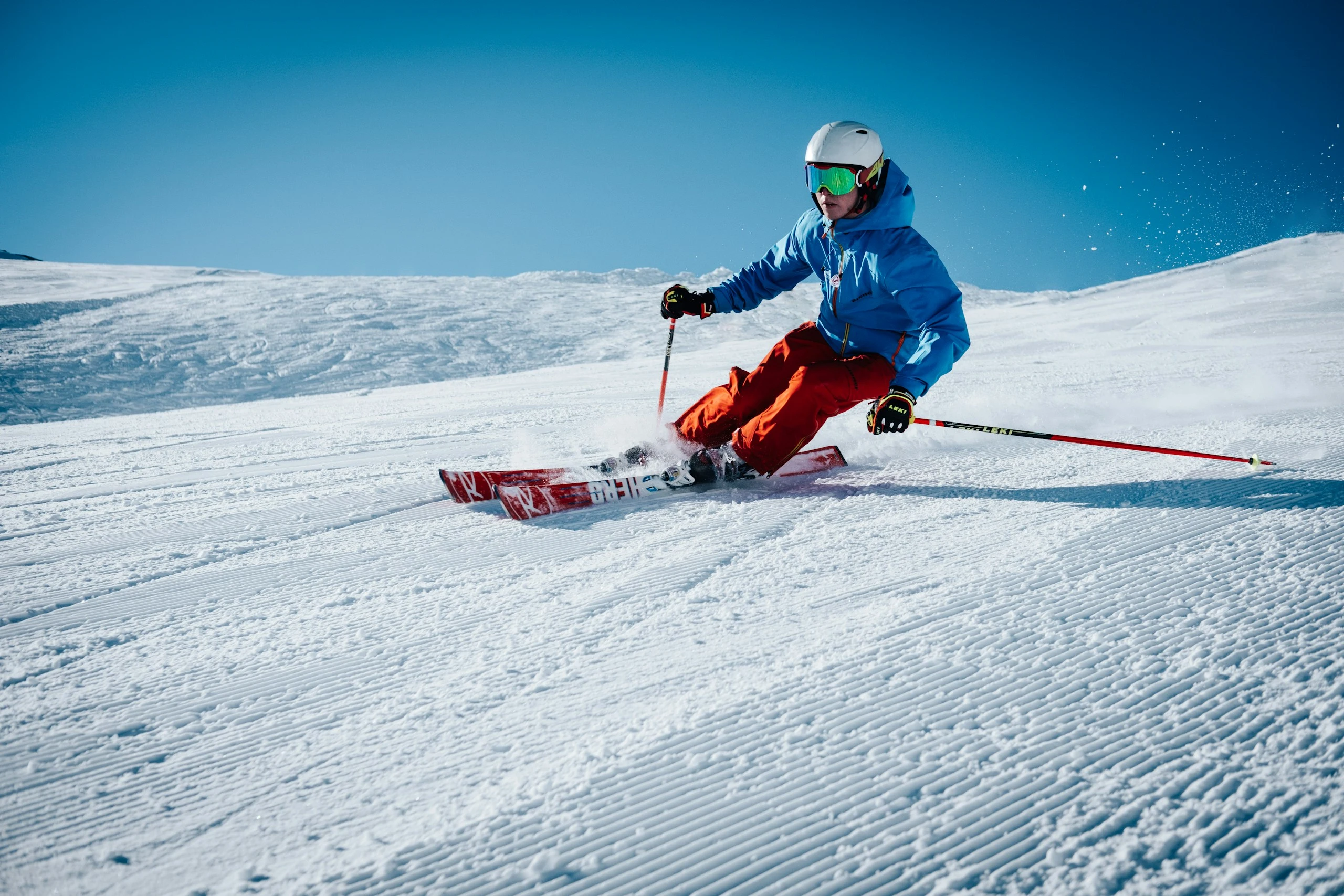 Skiing photo 6